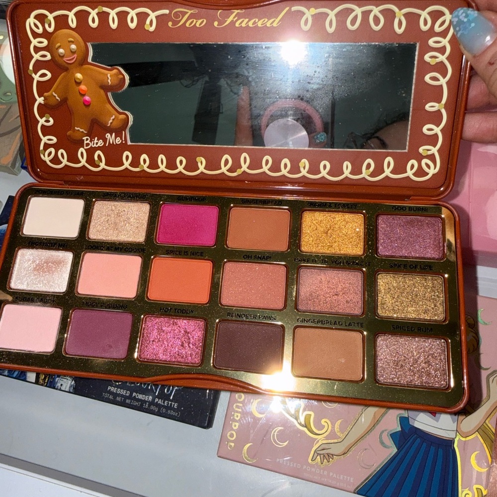Too Faced Gingerbread Spice Palette - Picture 4 of 4